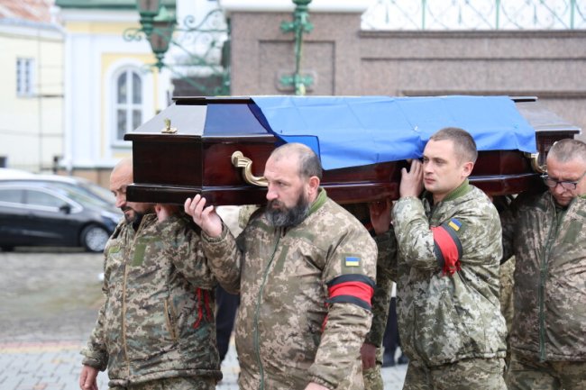 Луцьк попрощався з Героєм Вадимом Смірновим