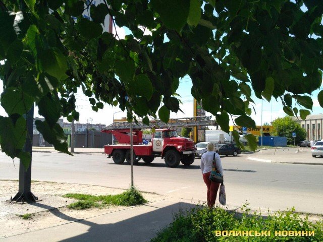 У Луцьку горів балкон багатоповерхівки