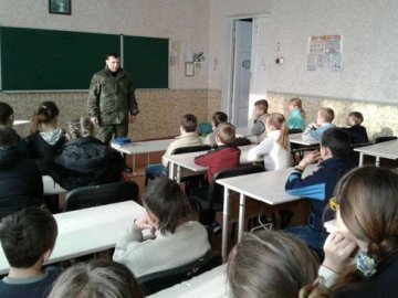 Авдіївка повертається до життя