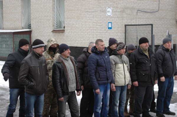 Понад 80 волинян стали контрактними військовими