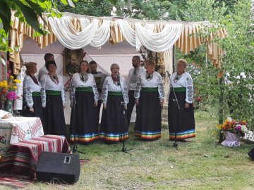 Виставка картин, фолькгурт: як волинське село відзначило престольне свято. ФОТО