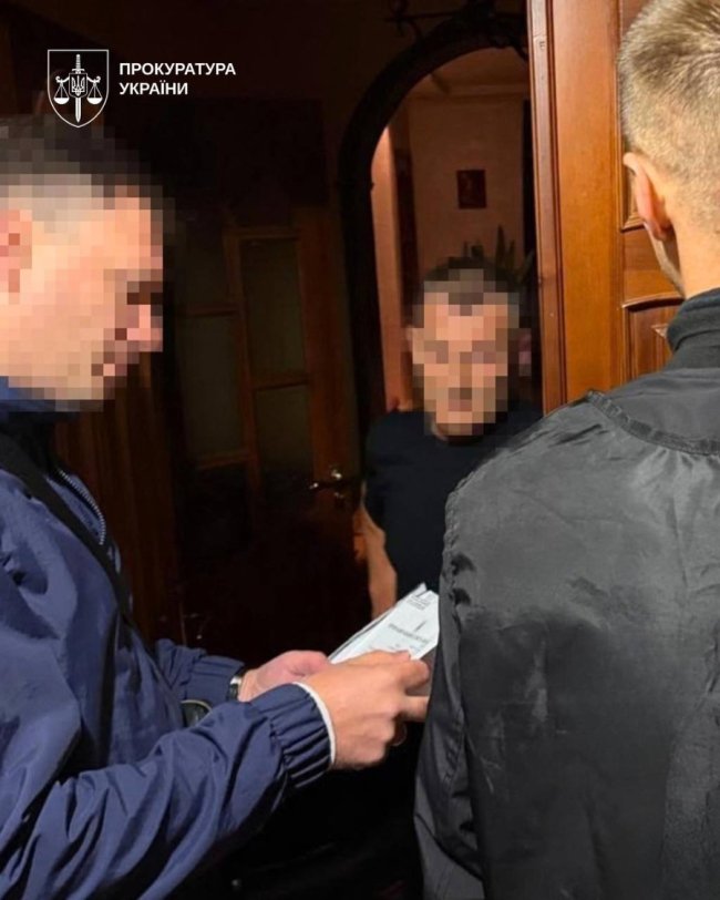 На Волині та Рівненщині 12 посадовців «Лісів України» продавали деревину за заниженими цінами