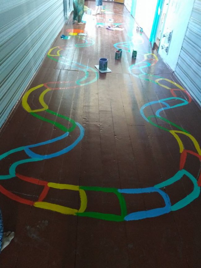 Капітошка, сонце і ракети «поселилися» у волинській школі. ФОТО