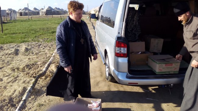 Священики передали допомогу волинським військовим