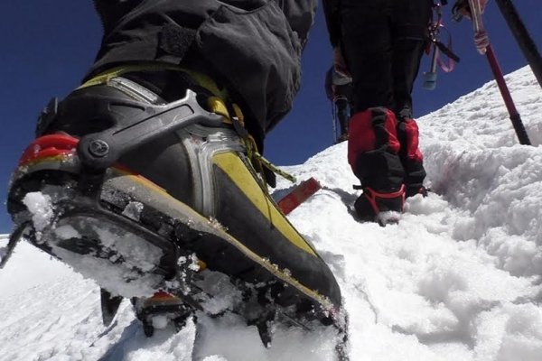 Луцький альпініст піднявся на найвищу та найскладнішу вершину Європи. ФОТО