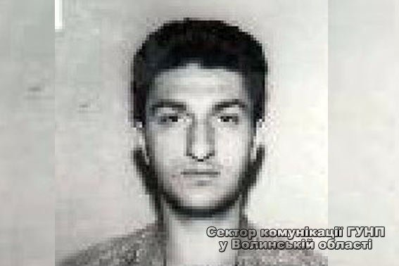 Розшукують лучанина, підозрюваного у порушенні правил дорожнього руху. ФОТО