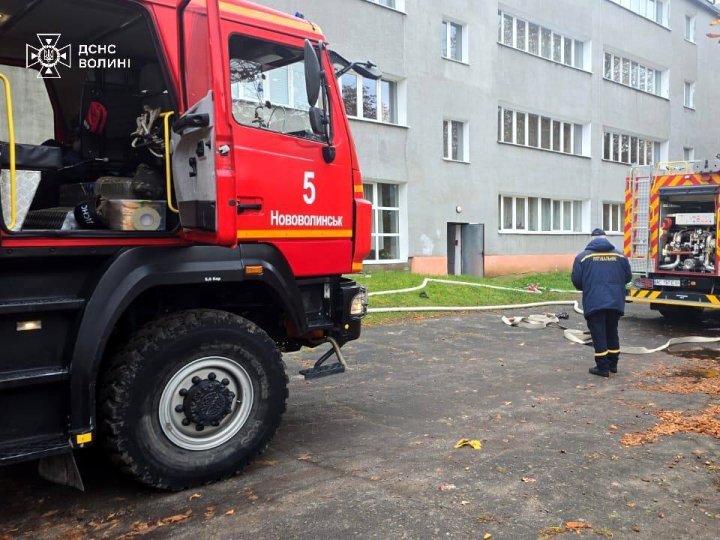 У місті на Волині сталася пожежа у гуртожитку. ФОТО