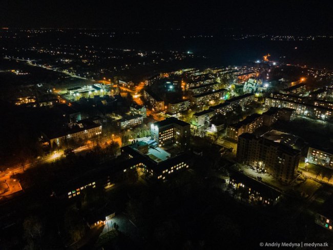 Вечірнє волинське місто показали з висоти пташиного польоту. ФОТО 