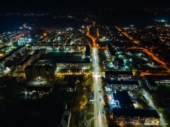 Вечірнє волинське місто показали з висоти пташиного польоту. ФОТО 