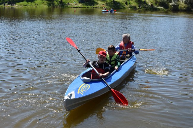 Водні забави, змагання та смаколики: поблизу Луцька розпочалися «Дні відкритої води». ФОТО
