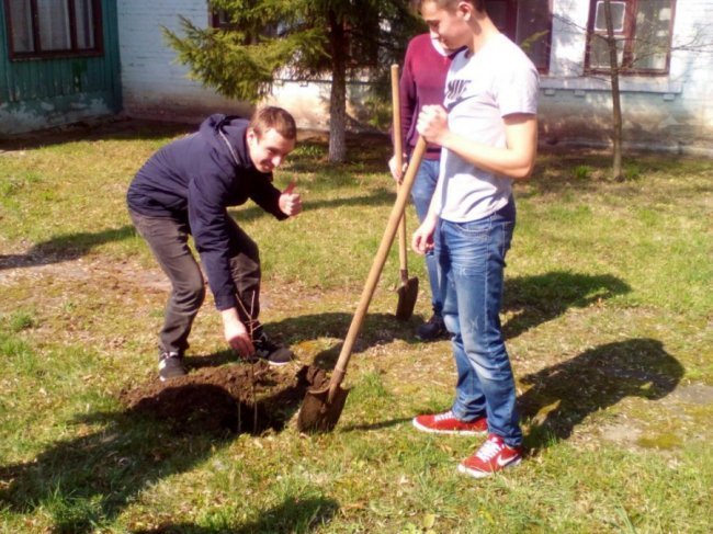 На честь студентів-атовців у Нововолинську створили алею