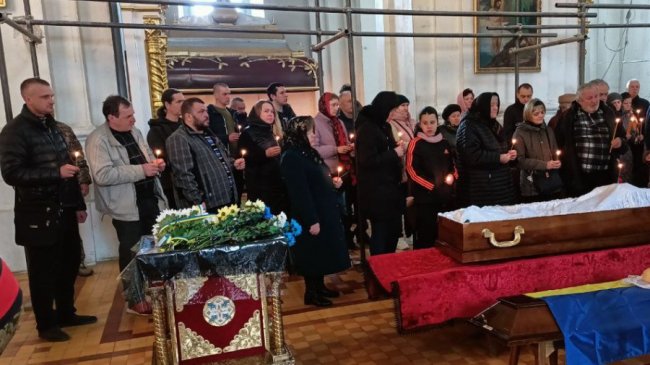 У Луцьку попрощалися з загиблим на Харківщині військовим Олександром Сідорським. ФОТО