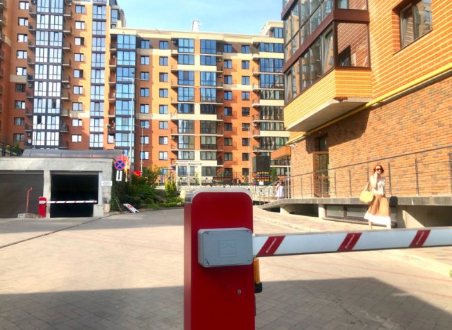 ЖК «Яровиця» – сучасні рішення щодо паркування авто*