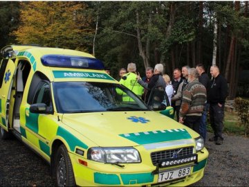 Іноземні благодійники подарували волинянам «швидку». ФОТО