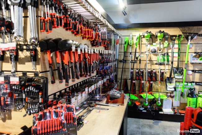 Зі знижками, акціями і розіграшем: у Луцьку – святкове відкриття фірмового магазину інструментів «Dnipro М». ФОТО* 
