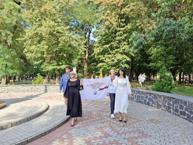 У місті на Волині вишиватимуть рушник з іменами Героїв, які віддали життя за Україну