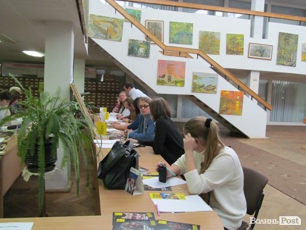 У Луцьку писали листи на захист прав людини. ФОТО