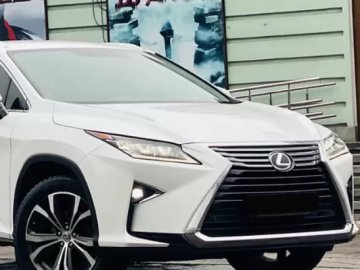 ТОП-10 найдорожчих автівок депутатів Волиньради