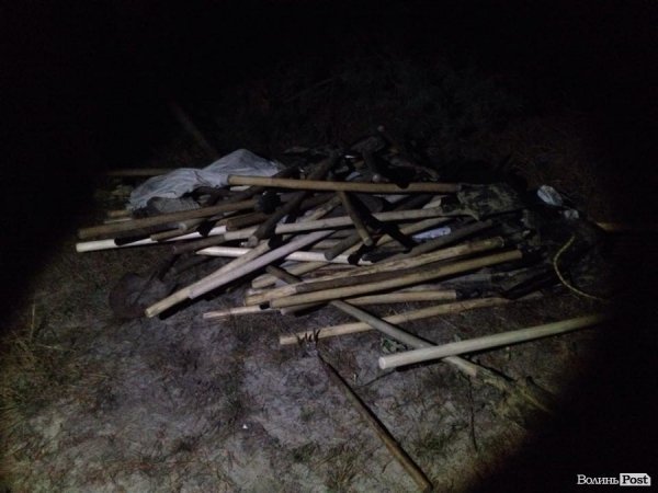 На Маневиччині затримали близько сотні бурштинокопачів. ФОТО