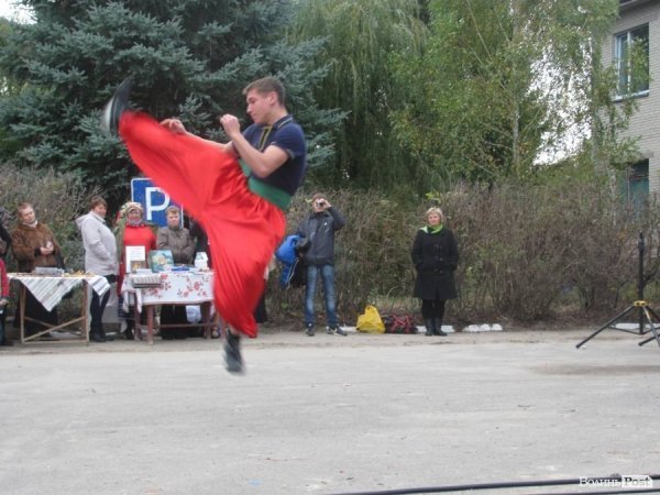 Під Луцьком відкрили єдиний на Волині пам’ятник козакові Мамаю 