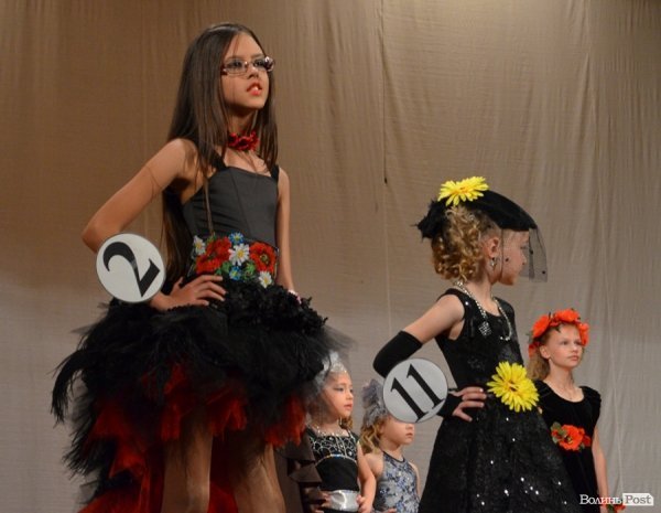 У Луцьку вибирали маленьких принца і принцесу. ФОТО