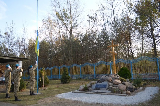 У Ковелі відкрили пам’ятний знак на вшанування загиблих захисників України. ФОТО