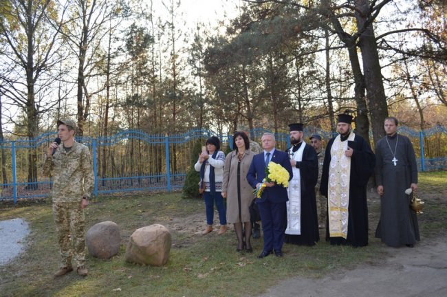 У Ковелі відкрили пам’ятний знак на вшанування загиблих захисників України. ФОТО
