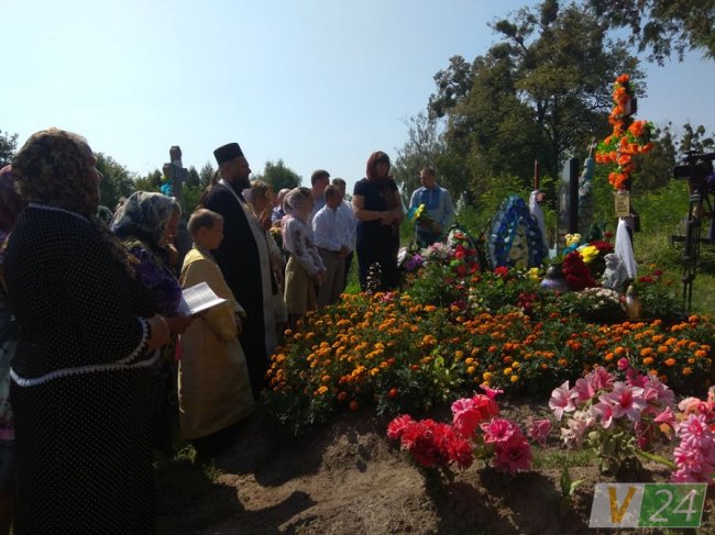 Миколу Романюка вшанували у рідному селі. ФОТО