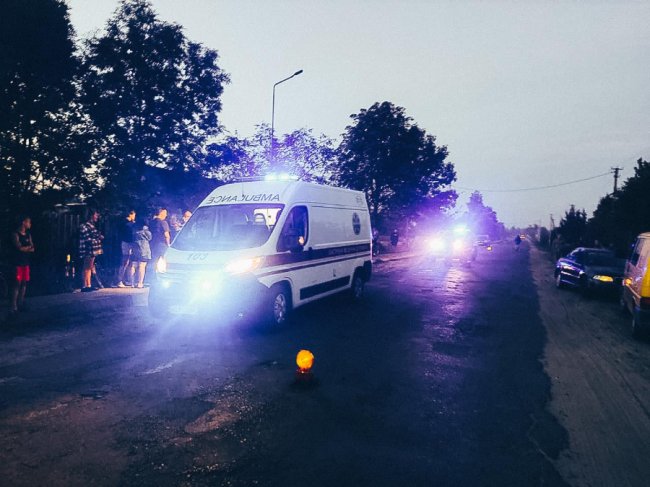 На Волині водій автівки злетів у кювет: одна людина загинула