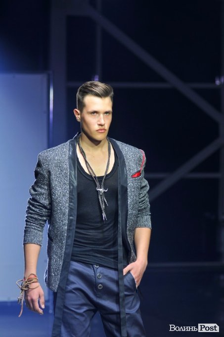 Свято краси і моди: як мийку в Луцьку перетворили на модний подіум