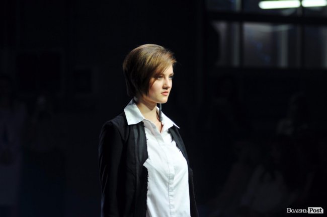 Свято краси і моди: як мийку в Луцьку перетворили на модний подіум