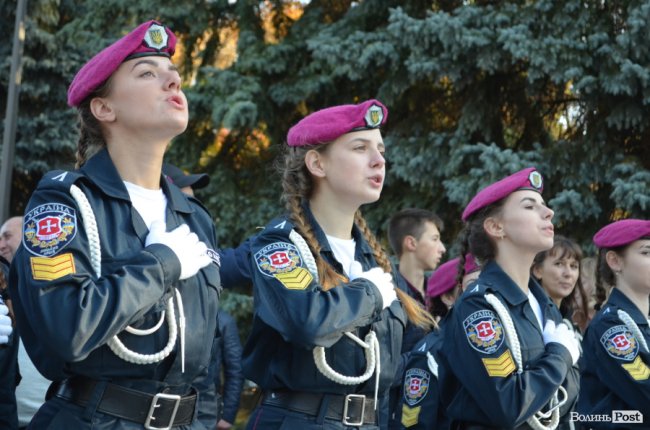 Майбутні правоохоронці: у Луцьку посвятили в ліцеїсти 75 юнаків та дівчат. ФОТО