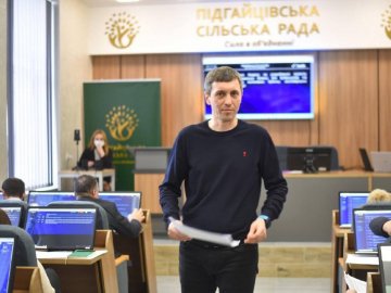 «Гроші з бюджету Підгайців повинні йти не тільки на премії чиновникам», –  звіт депутата В‘ячеслава Разумовського