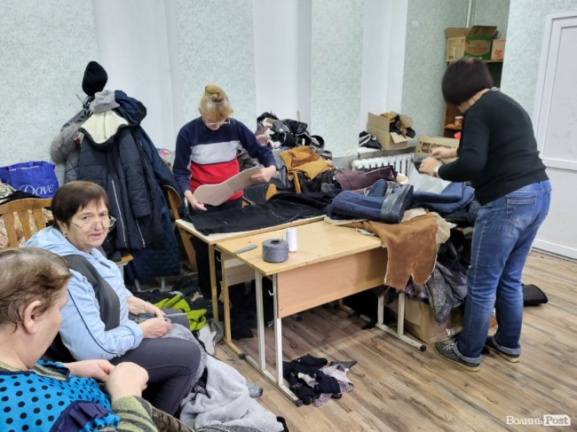 У Ківерцях шиють валянки для військових на передову