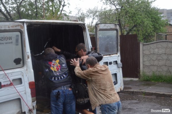 У Луцьку аварія: Smart збив мотоцикліста. ФОТО