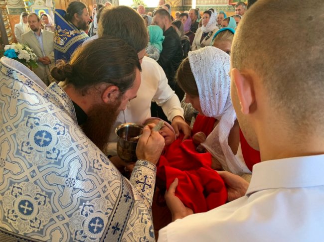 Як у храмі УПЦ (МП) на Волині відзначили престольне свято. ФОТО