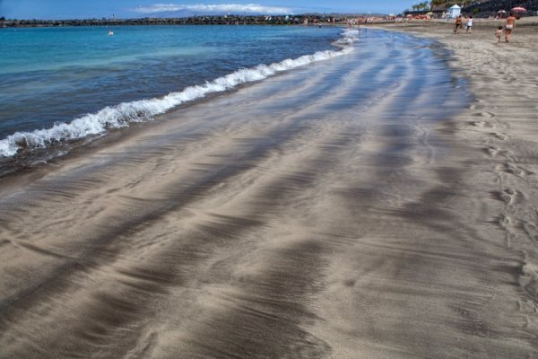 Чорний пісок