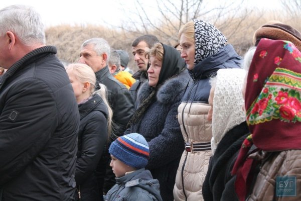 На будинку загиблого на Майдані волинянина встановили пам'ятну дошку. ФОТО