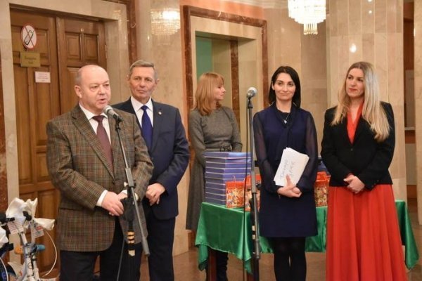 Діти загиблих волинян у війні отримали велосипеди