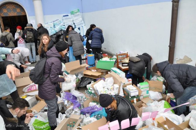 Церква, медики, тіла: священик з Волині показав трагічні кадри з протистояння на Майдані 5-річної давності