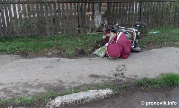 На Волині пʼяний водій виїхав на тротуар і збив візок з дитиною. ФОТО. ВІДЕО