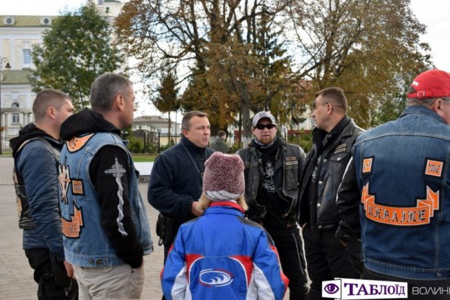Байкери трьох країн зібралися в Луцьку, аби закрити мотосезон. ФОТО
