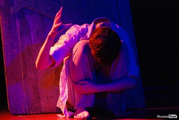 драма «Зірки»