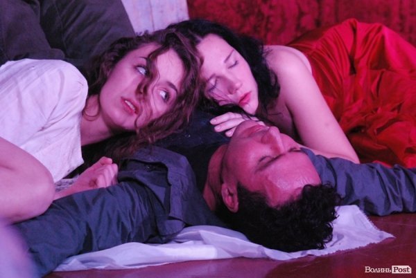 драма «Зірки»