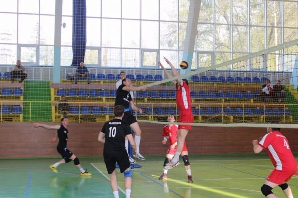 Відбувся Чемпіонат міста з волейболу серед чоловічих команд сезону 2015-2016. ФОТО