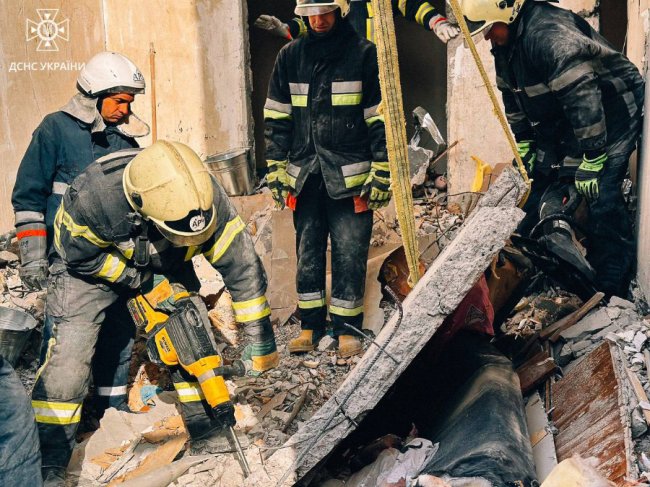 Мама намагалася закрити собою немовля: кількість загиблих в Одесі зросла до 10