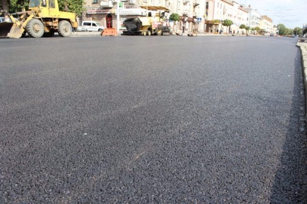 У Луцьку триває капітальний ремонт проспекту Волі. ФОТО