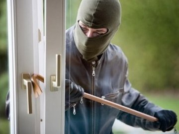 Вдарив, а тоді «обчистив»: на Волині засудили крадія