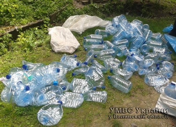 На Волині чоловік підпільно збував сурогат. ФОТО