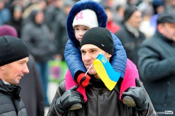 Віче на луцькому Майдані. ФОТО